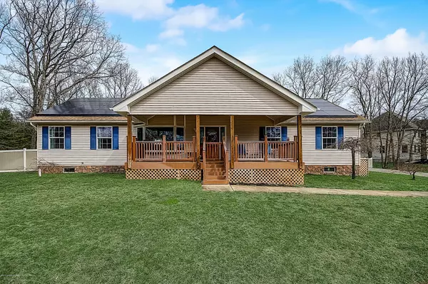 31 Arnold Boulevard, Howell, NJ 07731