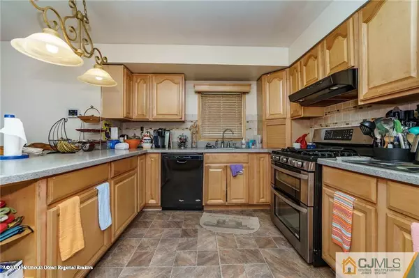 Parlin, NJ 08859,9 Colby Court