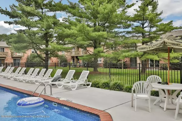 Atlantic Highlands, NJ 07716,96 East Avenue #7