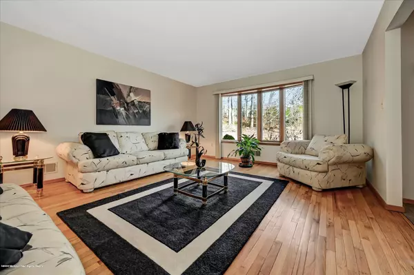 Millstone, NJ 08535,2 Witches Hollow Road