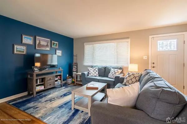 Spotswood, NJ 08884,18 De Stefano Avenue