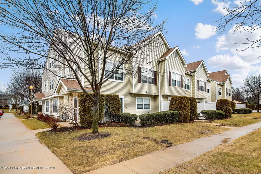 62 Winged Foot Court, Howell, NJ 07731