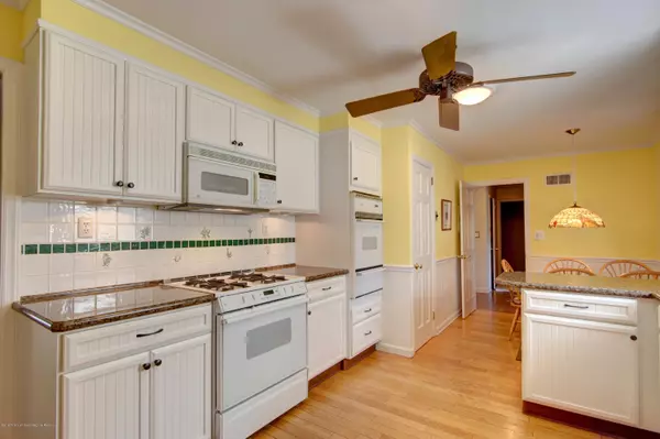 Fair Haven, NJ 07704,38 Spruce Drive