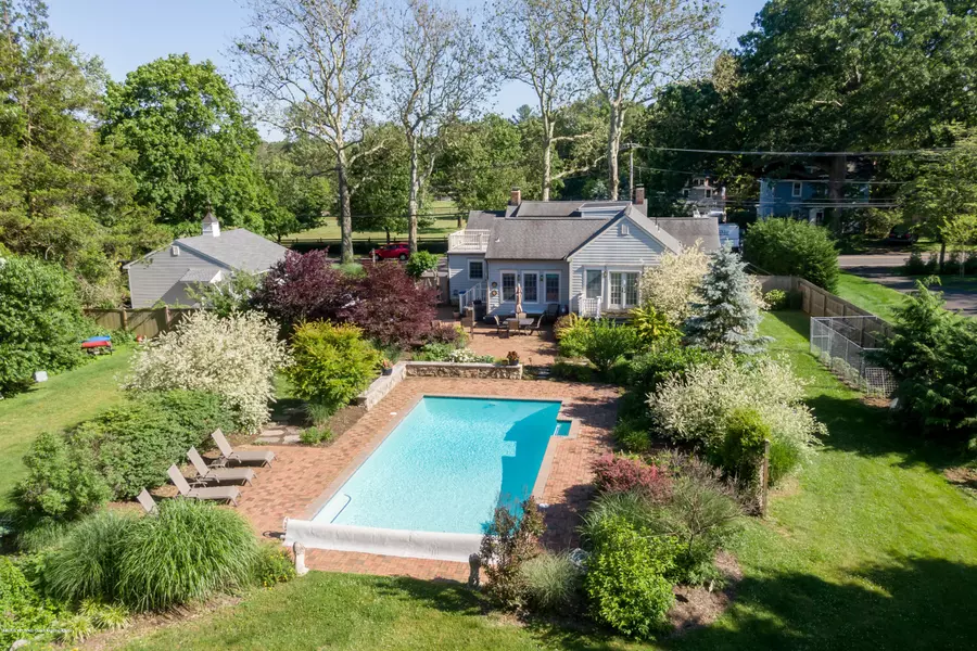 645 Kings Highway E, Atlantic Highlands, NJ 07716