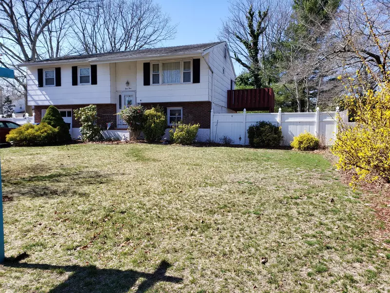 54 Periwinkle Lane, Toms River, NJ 08753