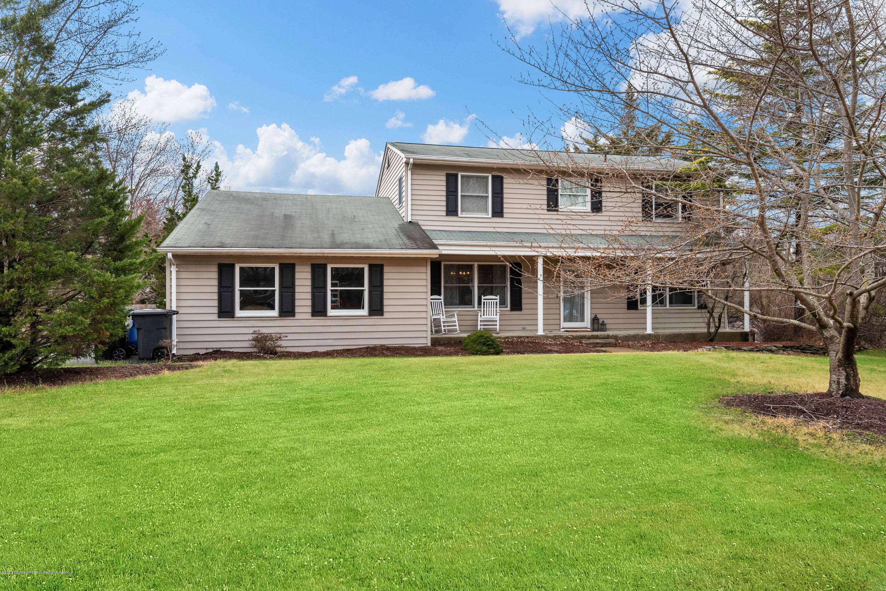 85 Leonard Avenue N, Leonardo, NJ 07737