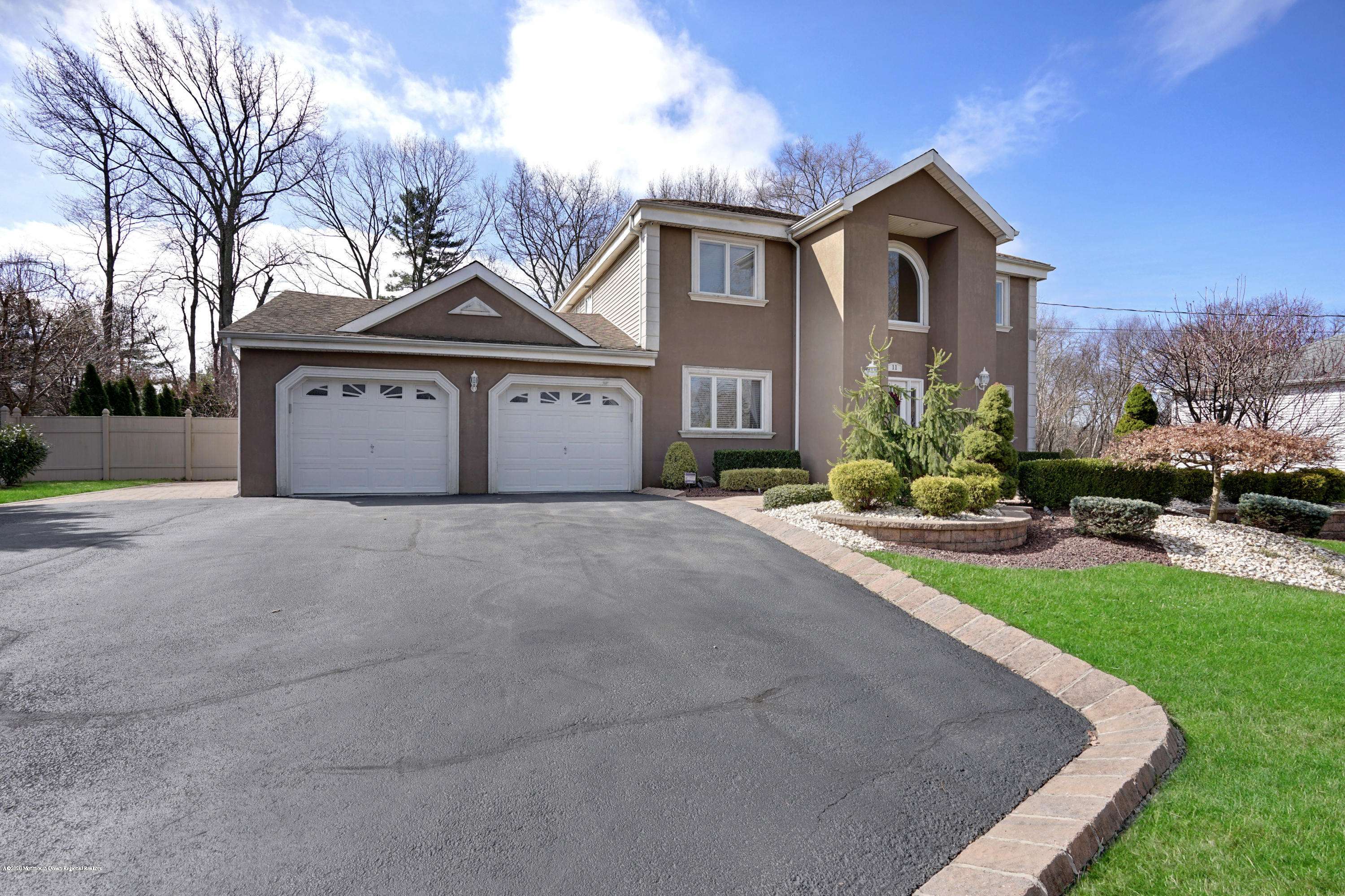 Manalapan, NJ 07726,11 Pension Hill Road