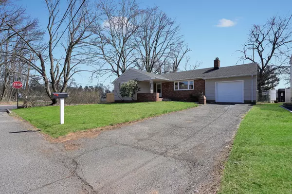 North Plainfield, NJ 07060,222 Rutledge Court