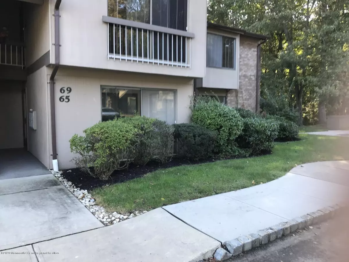Red Bank, NJ 07701,65 Lexington Court