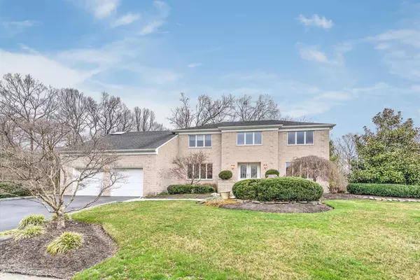 26 Ruset Lane, Farmingdale, NJ 07727
