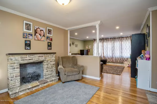 Parlin, NJ 08859,3104 Bordentown Avenue