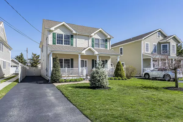 Spring Lake Heights, NJ 07762,554 Mercer Avenue