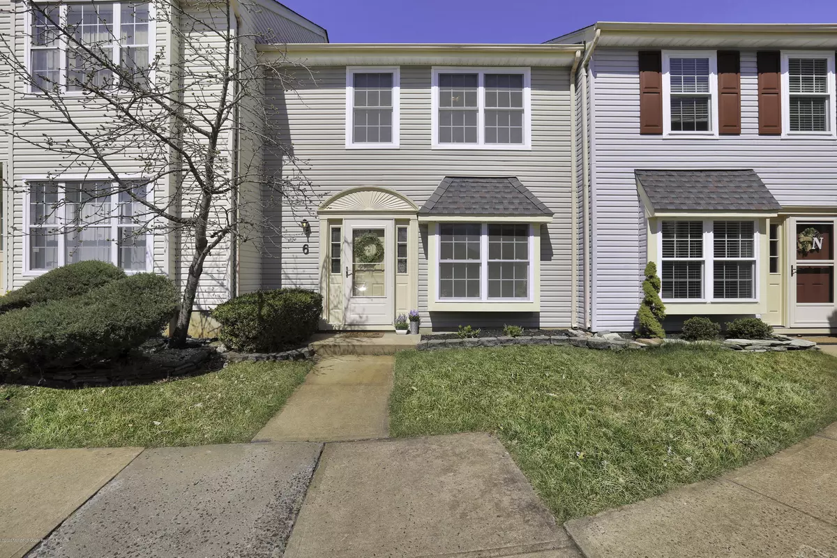 Freehold, NJ 07728,52 Aberdare Court #6