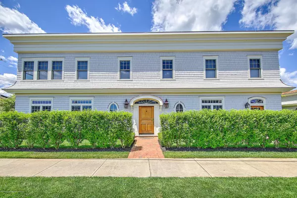 Spring Lake, NJ 07762,401 1st Avenue