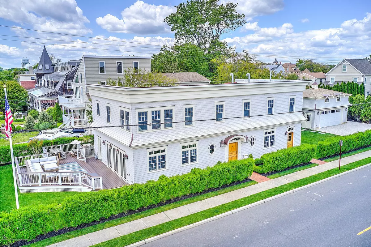 Spring Lake, NJ 07762,401 1st Avenue