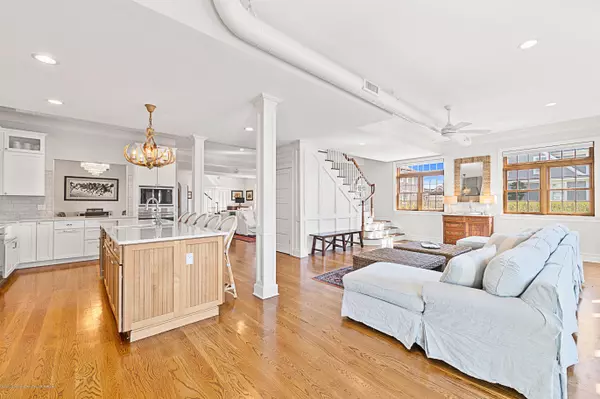Spring Lake, NJ 07762,401 1st Avenue