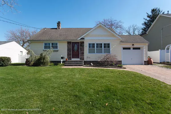 27 Parkview Drive, Hazlet, NJ 07730