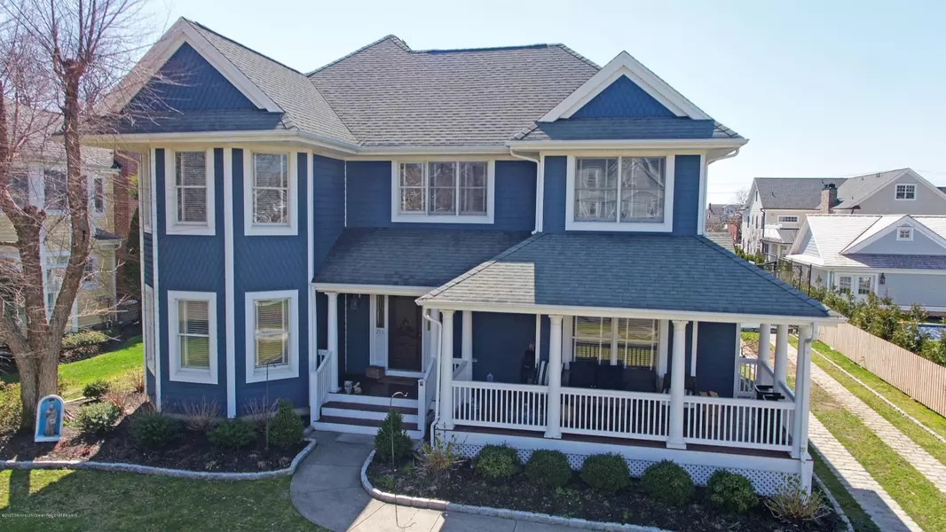 215 Monmouth Avenue, Spring Lake, NJ 07762