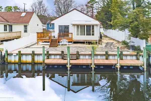 Lanoka Harbor, NJ 08734,619 Bowsprit Point