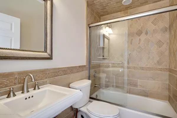 Farmingdale, NJ 07727,24 Camelot Drive