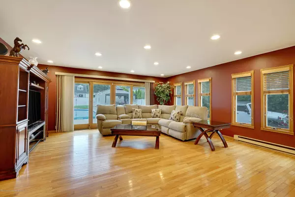 Belford, NJ 07718,55 Walling Street