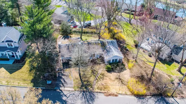 Fair Haven, NJ 07704,44 Linden Drive