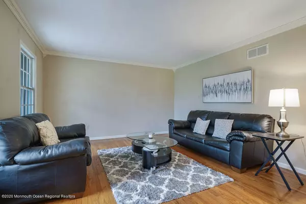 Millstone, NJ 08535,2 Ivy Court