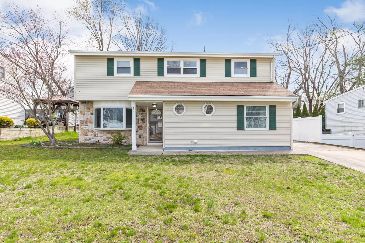 Old Bridge, NJ 08857,22 Twain Avenue