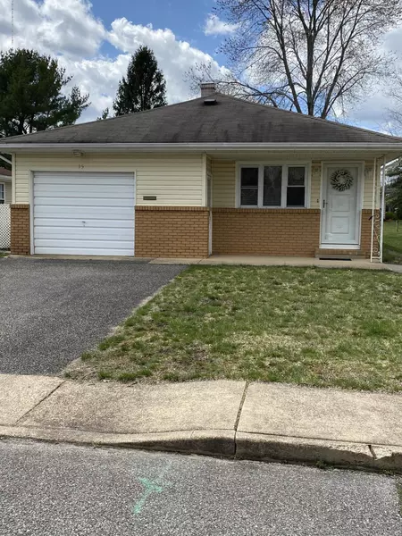 15 Martinique Drive, Toms River, NJ 08757