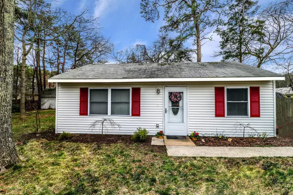 605 Sinclair Avenue, Lanoka Harbor, NJ 08734