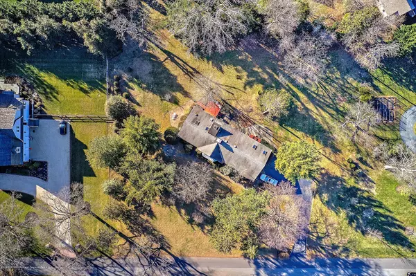 Rumson, NJ 07760,8 Tyson Lane