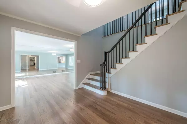 Eatontown, NJ 07724,263 Wyckoff Road