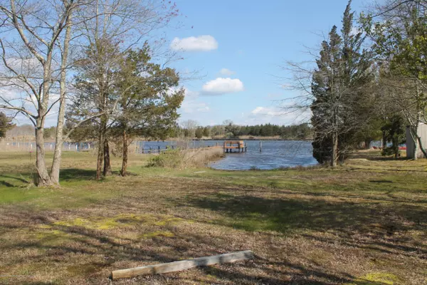 Waretown, NJ 08758,25 Dock Avenue