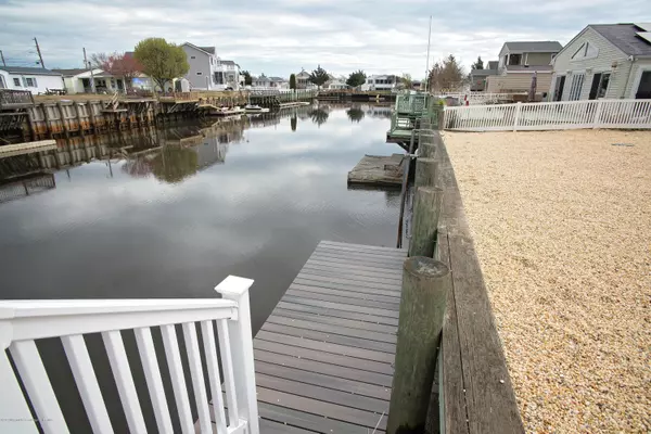 Little Egg Harbor, NJ 08087,20 Cranbury Lake Drive