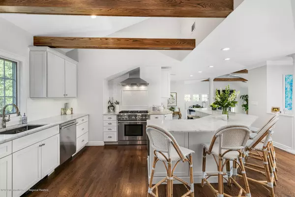 Fair Haven, NJ 07704,237 Kemp Avenue