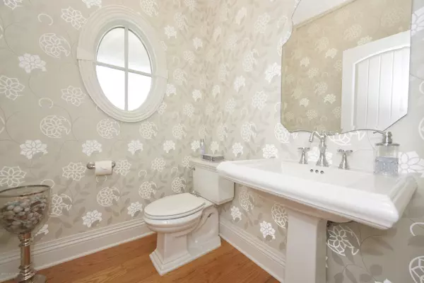 Little Silver, NJ 07739,118 Lippincott Road