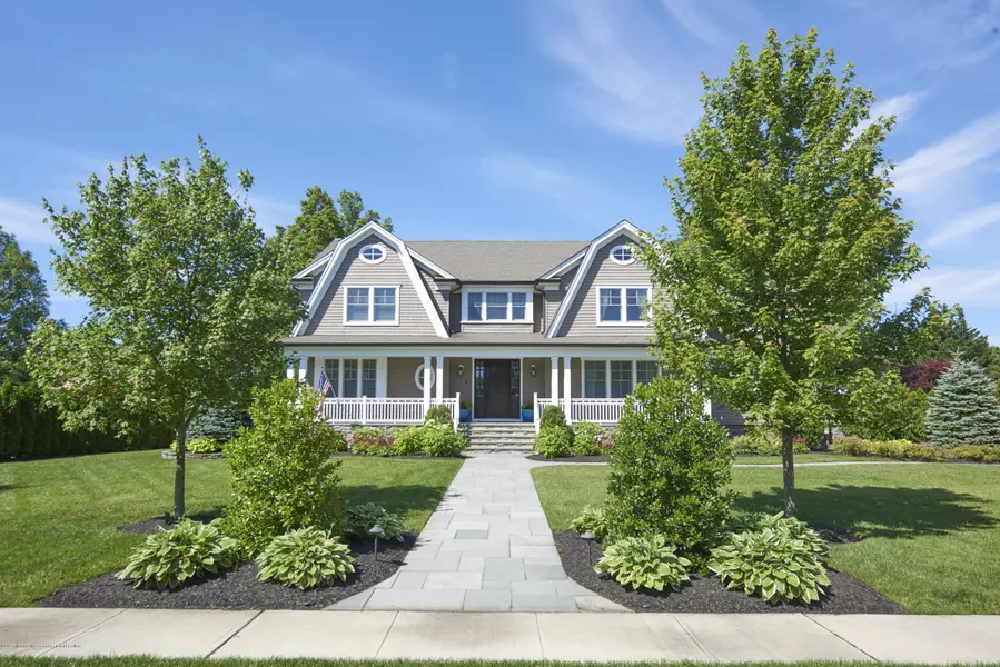118 Lippincott Road, Little Silver, NJ 07739