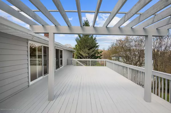 Highlands, NJ 07732,10 Mountain Street