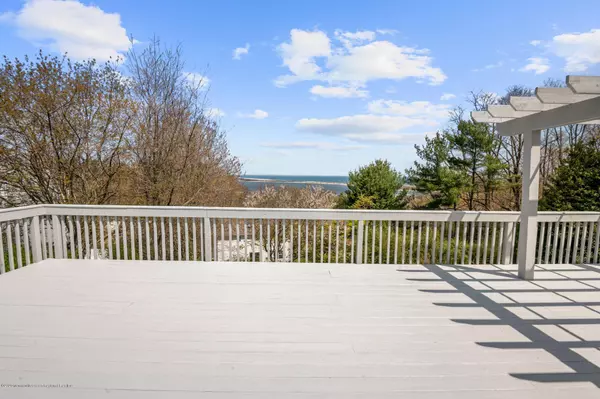 Highlands, NJ 07732,10 Mountain Street