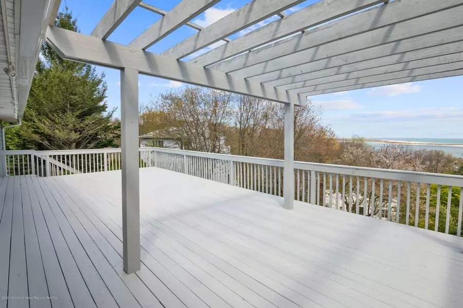 10 Mountain Street, Highlands, NJ 07732