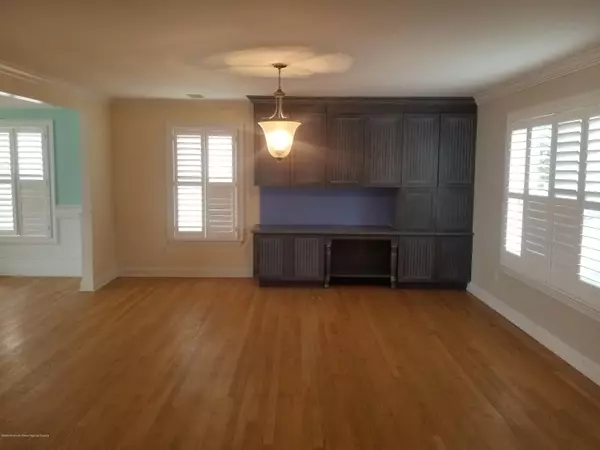 Belmar, NJ 07719,171512 River Road