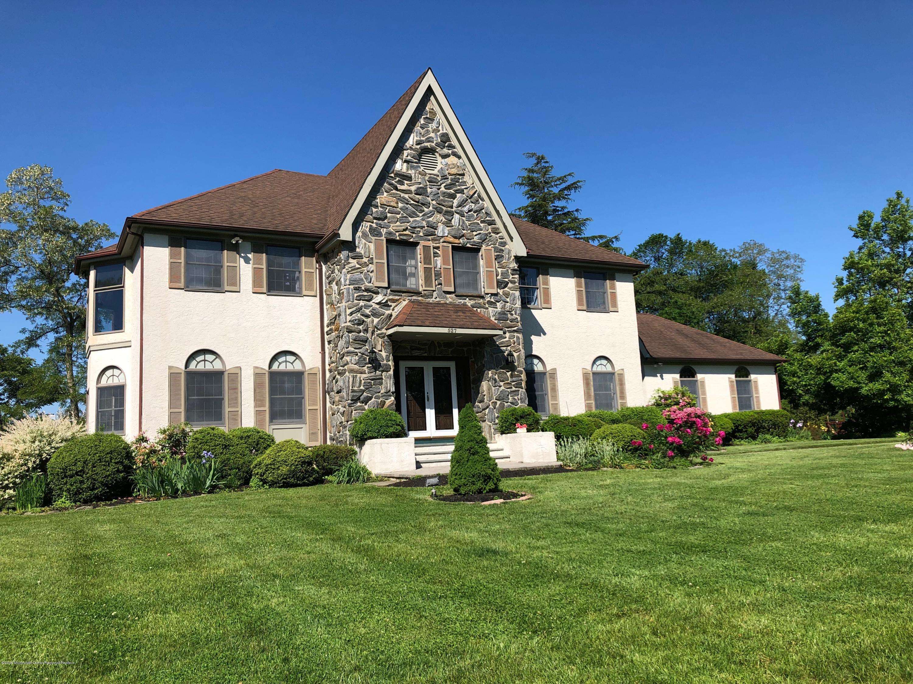 527 Seven Bridges Road, Little Silver, NJ 07739