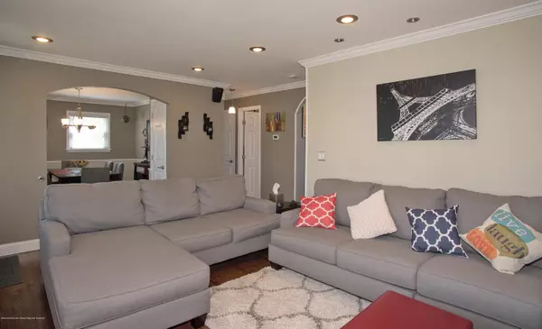 Parlin, NJ 08859,61 Harrison Place