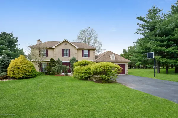 2 Barrister Lane, Manalapan, NJ 07726