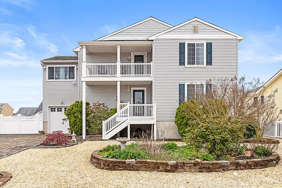 125 Southard Drive, Manahawkin, NJ 08050
