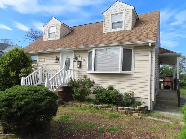 368 Sweetbriar Street, Cliffwood Beach, NJ 07735