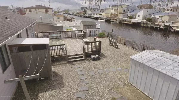 Manahawkin, NJ 08050,4 Albert Drive