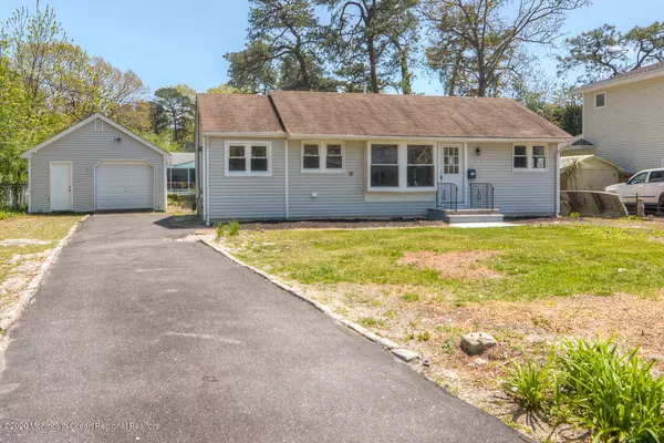 1740 Lockhart Street, Toms River, NJ 08757