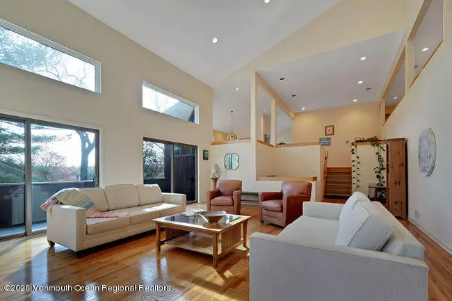Brielle, NJ 08730,620 Valley Road