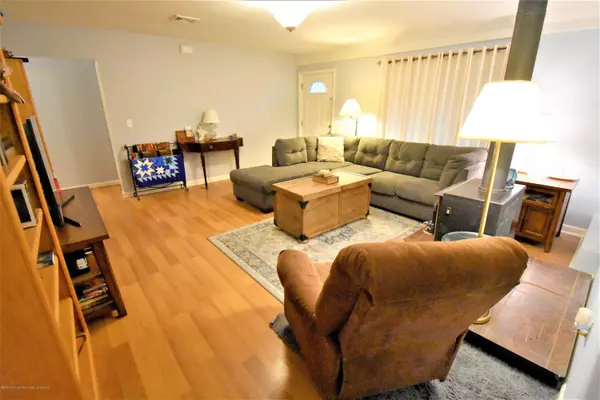 Rockaway Twp, NJ 07866,97 Oakland Avenue